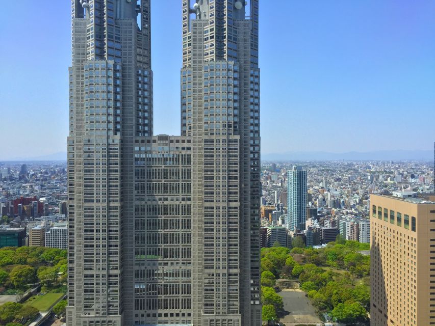 Tokyo: Private Walking Tour with a Local - What the local connection adds