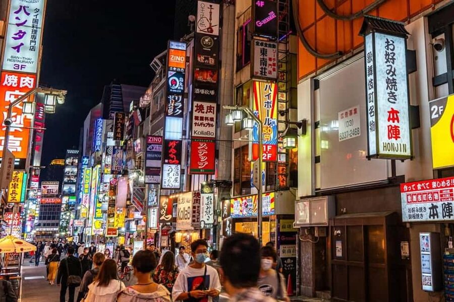 Tokyo: Private Walking Tour with a Local Guide - Shinjuku: big-city Tokyo with practical benefits