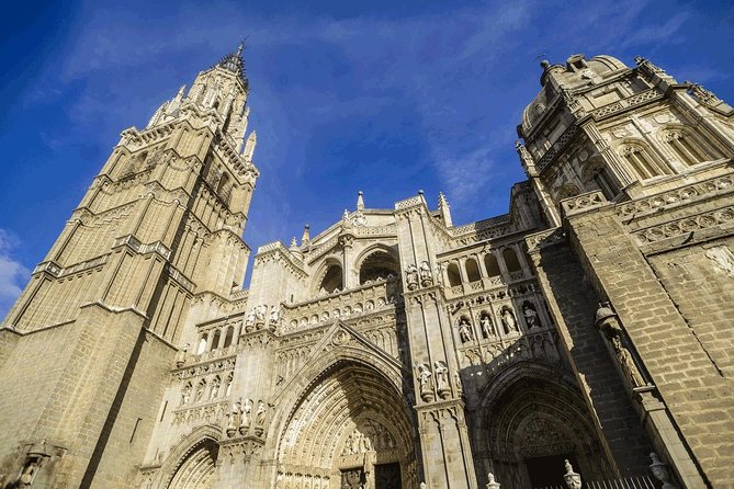 Toledo Tour & Vineyard Walk with Wine Tasting from Madrid - The bilingual guide makes a real difference