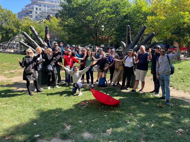 Toronto: City Highlights Walking Tour | 3-Hour - Finding your way through the PATH