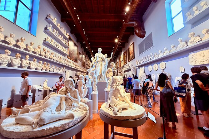 Uffizi & Accademia Timed Entry: Small Group Duomo Walking Tour - The Vasari Corridor and Ponte Vecchio views