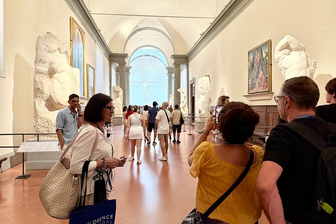 Uffizi & Accademia Timed Entry: Small Group Duomo Walking Tour - A focused hour and 40 minutes in the Uffizi