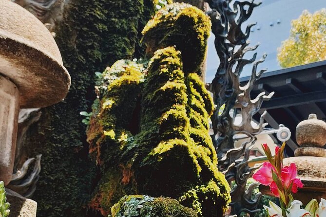 Ultimate Osaka Walking Tour: Castle, Dotonbori & Hidden Gems - Shinsekai and the retro side of Osaka