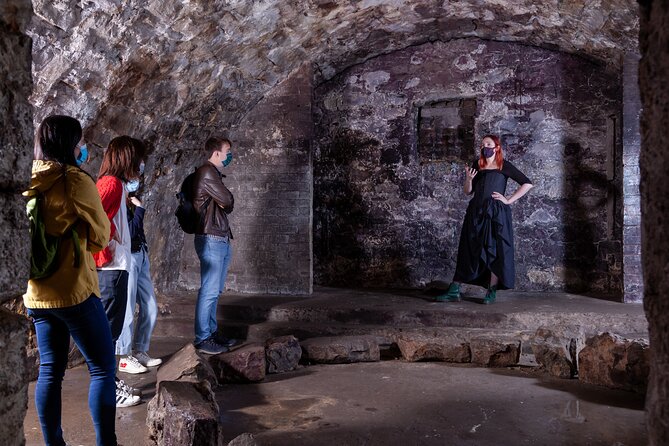 Underground Vaults Walking Tour in Edinburgh Old Town - Who should book the Edinburgh vaults tour?