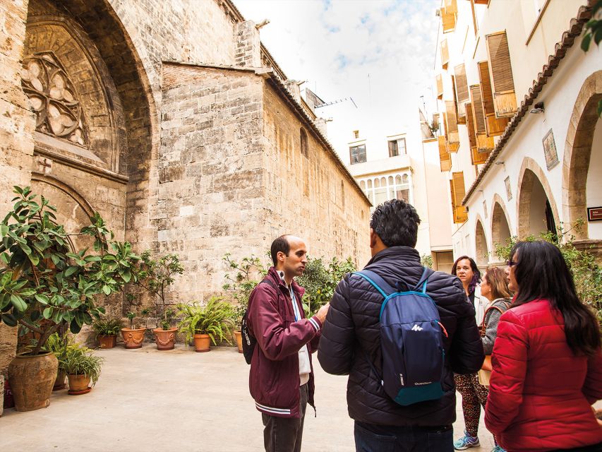 Valencia: Essentials and World Heritages Sites Walking Tour - Fallas, fire, and Valencia’s noisy modern identity
