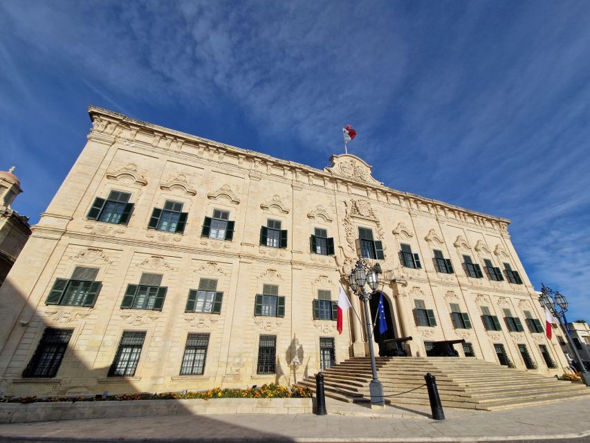 Valletta: City Walking Tour in a Small Group - Meeting at the Triton Fountain and City Gate