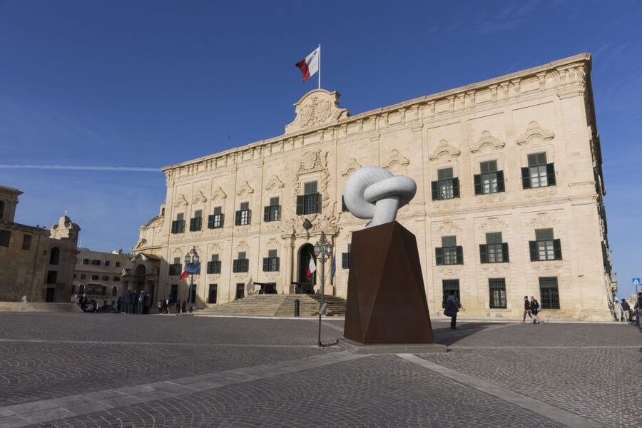 Valletta: Guided City Walking Tour - Through the historic center, one square at a time