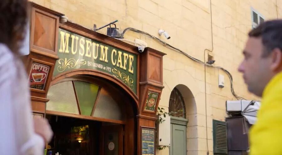Valletta: Maltese Food and Drink Guided Walking Tour - The indoor market finish and a full lunch