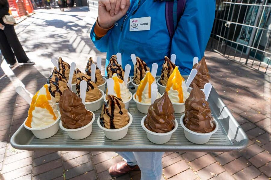 Vancouver: Gastown Historical Walking Food Tour - What makes the guides worth listening to