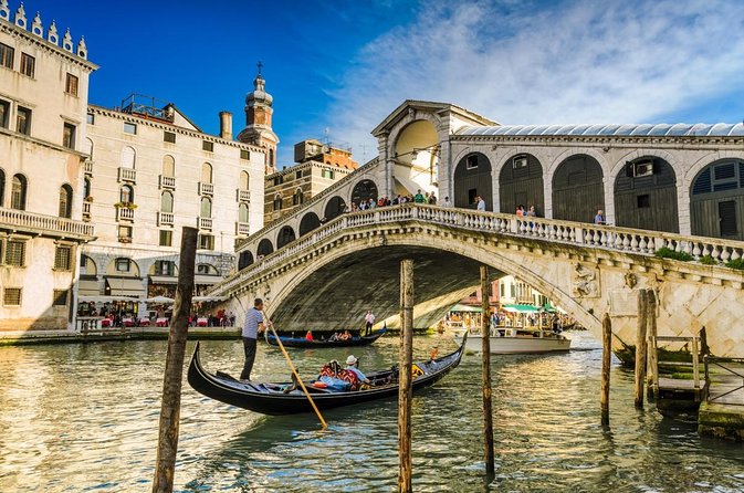 Venice: San Marco to Rialto Walking Tour & Spritz Like a Local - Key points at a glance