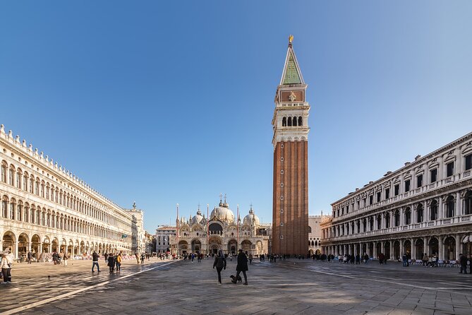 Venice: San Marco to Rialto Walking Tour & Spritz Like a Local - How the guides shape the experience