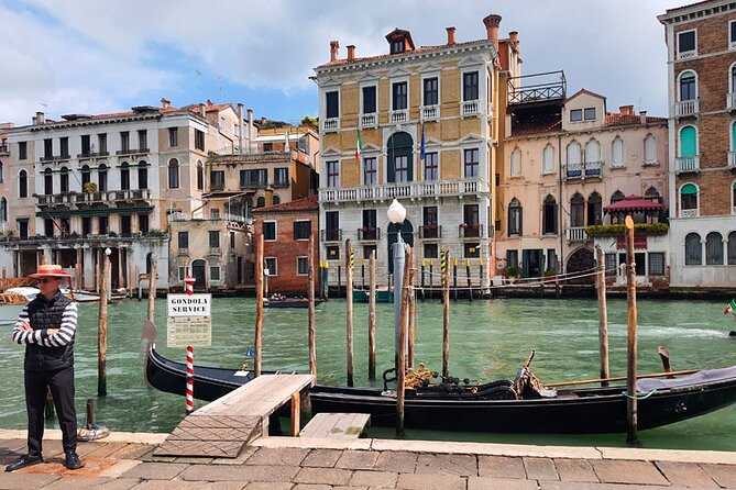 Venice Sightseeing Small Group Walking Tour with a Local Guide - San Rocco and Venice’s artistic side