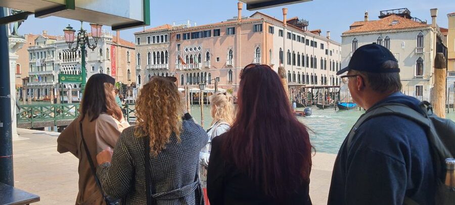 Venice: Walking Guided Tour of the City Must-See Sites - A useful first look at Venice’s confusing map