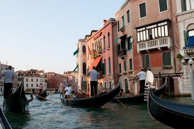 Venice Walking Tour and Gondola Ride - What the gondola ride is really like