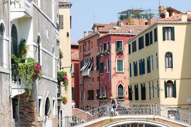 Venice Walking Tour and Gondola Ride - The strongest guides make the difference