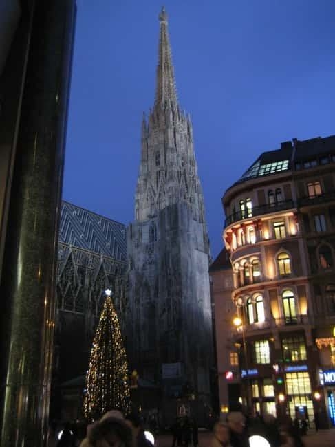 Vienna: Essential History Walking Tour - Heroes’ Square and the imperial showpiece