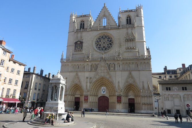 Vieux Lyon Cultural & Historical Walking Guided Tour (English) - The Miniature Museum courtyard and Tour Rose