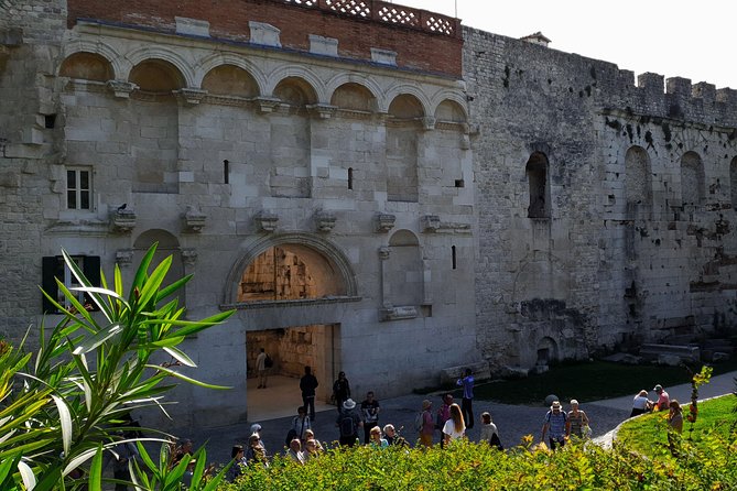 Walking Tour of Split with a 'Magister' of History - The Temple of Jupiter and its building mistakes