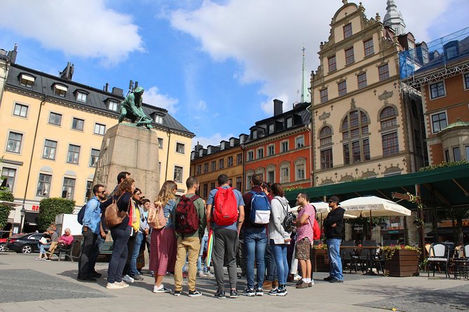 Walking Tour of Stockholm Old Town - Järnpojke adds a small, human detail