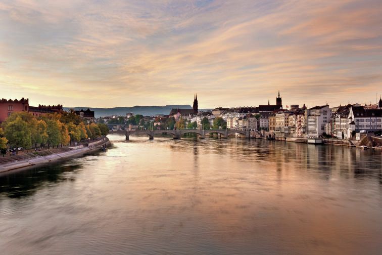 Walking Tour through Basel Old Town - Weather, timing, and group comfort