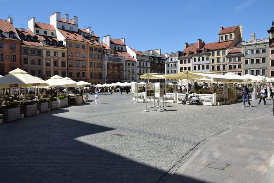 Warsaw: Old Town Guided Walking Tour - Market Square and the Warsaw Mermaid