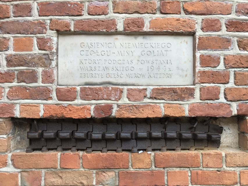 Warsaw: Old Town Guided Walking Tour - The 1944 Warsaw Uprising at plac Krasińskich
