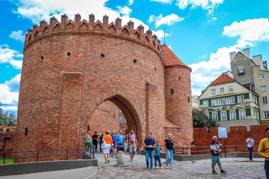 Warsaw: Old Town Highlights Walking Tour in English - Starting beneath Copernicus on Krakowskie Przedmieście
