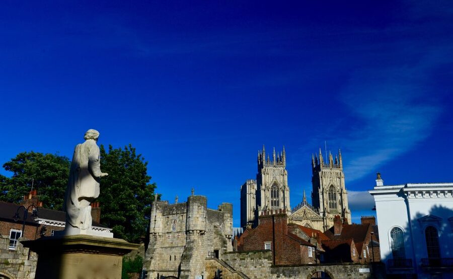 York: City Highlights Small Group Walking Tour - Museum Gardens and the Roman fortress