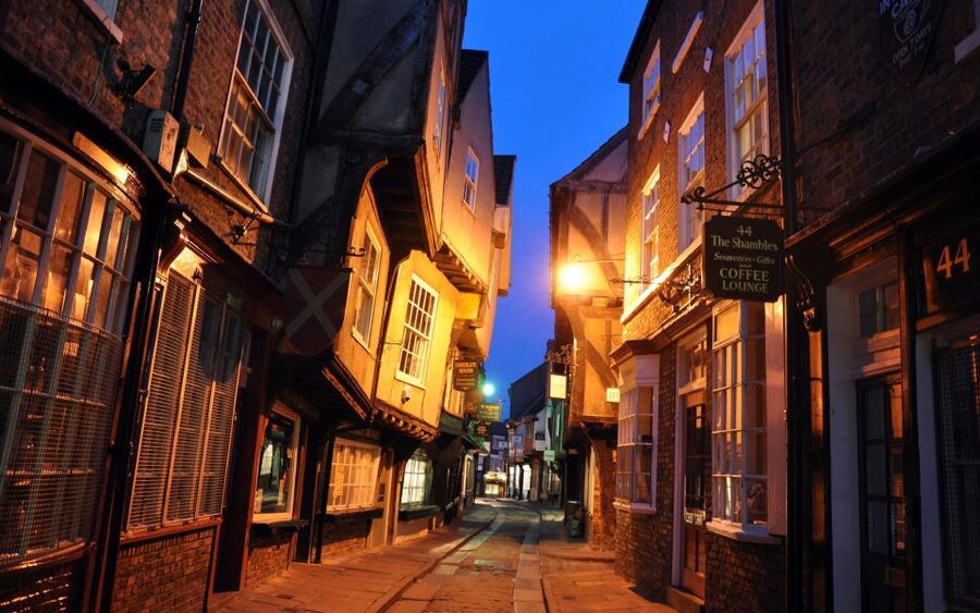 York: Harry Potter Guided Walking Tour - College Street and the wizarding look of York