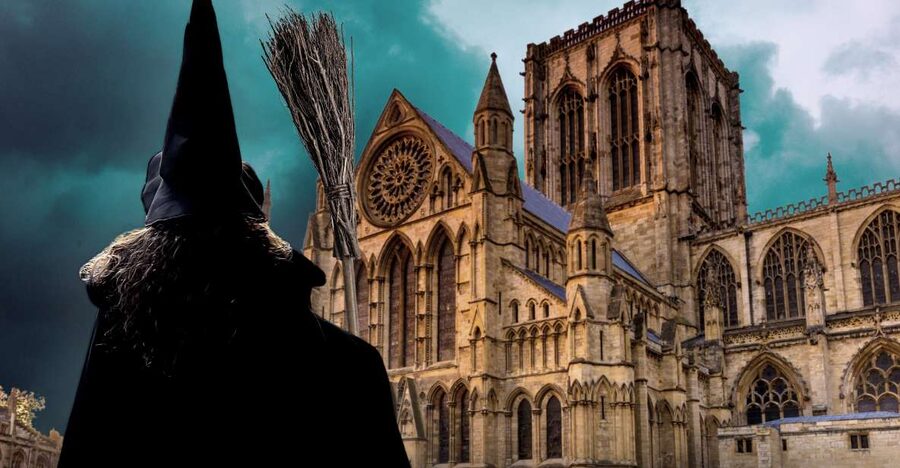 York: Witches and History Old Town Walking Tour - Snickelways, King’s Square, and Bookbinders Alley