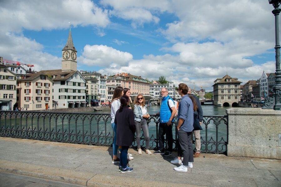 Zurich Old Town Walking Tour: 2-Hours - Starting at Zurich’s main railway station