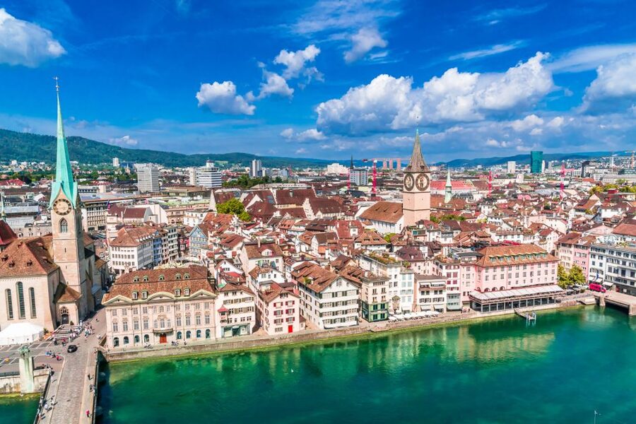 Zurich Old Town Walking Tour: 2-Hours - Medieval lanes, guild houses, and stories you would miss alone