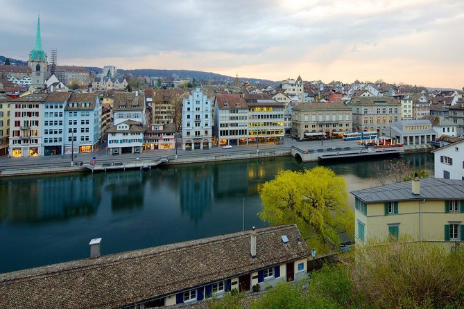 Zurich Walking Tour With Cruise and Aerial Cable Car - Guides, group size, and the pace of the day